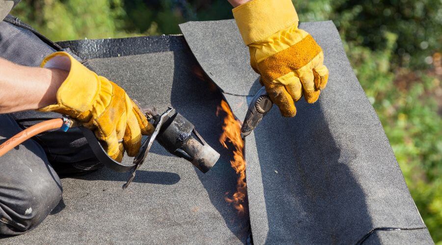 Expert flood damage restoration services in Garland, KS